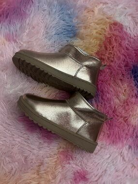 Sonoma Metallic Rose Gold Kids Ankle Boots